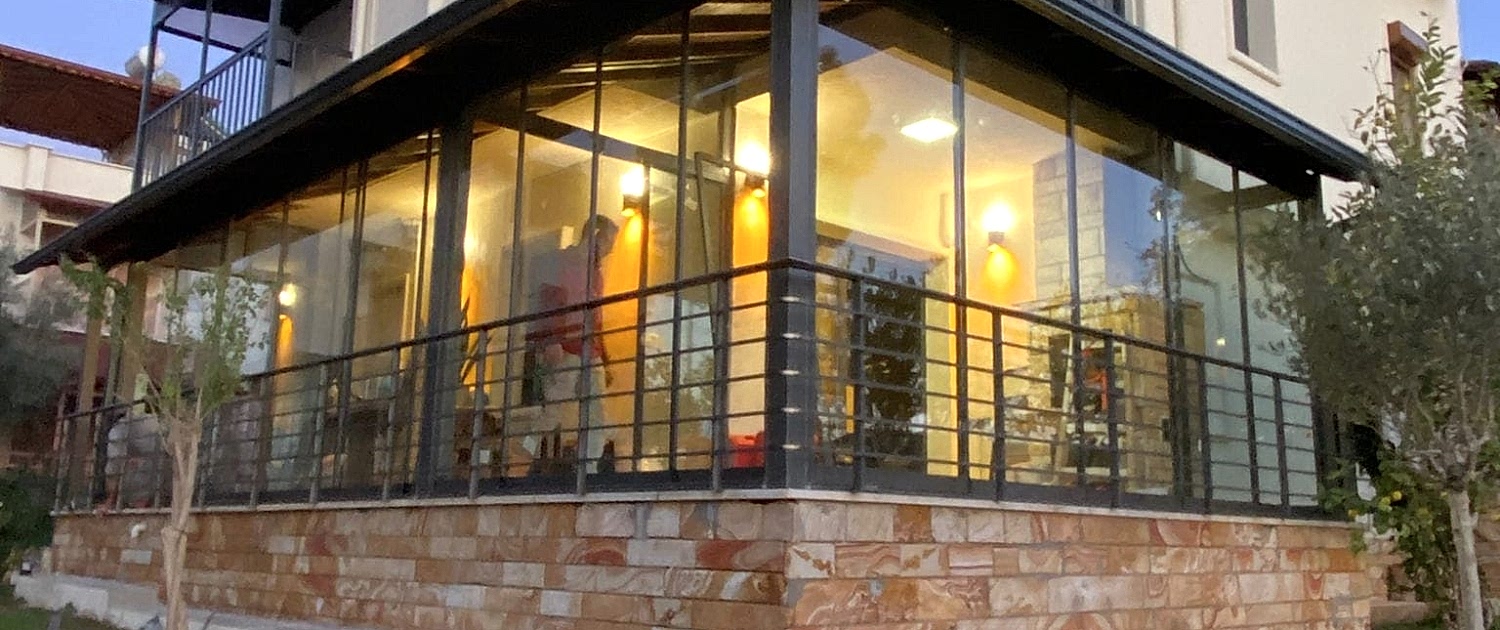 Gaziemir Cam Balkon